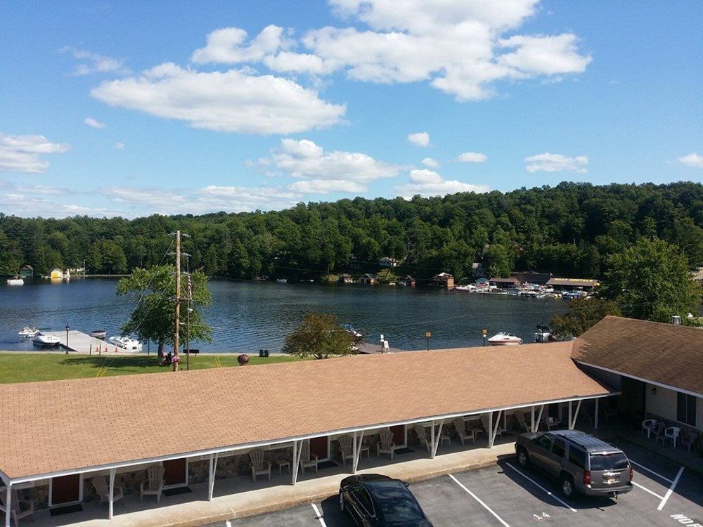 Clark'S Beach Motel Old Forge Exterior photo